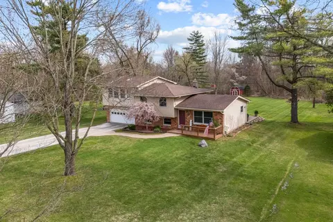 7466 Lindrath, Washington, MI 48094