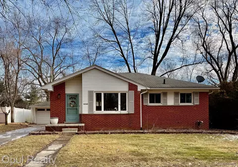 42569 Five Mile Rd, Plymouth, MI 48170