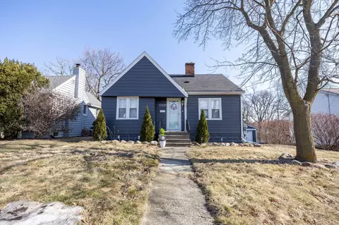 11029 Walker St, Grand Blanc, MI 48439
