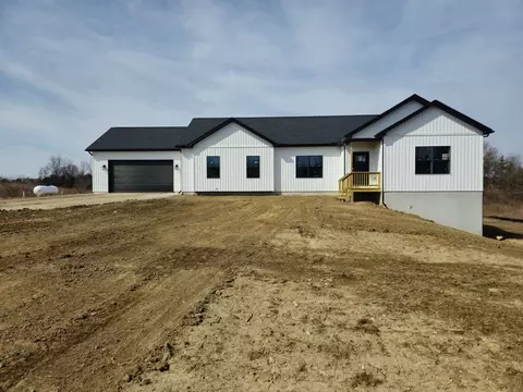 3560 S Creek Rd, Dryden, MI 48428