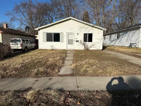 947 S Fairview Ave, Pontiac, MI 48340