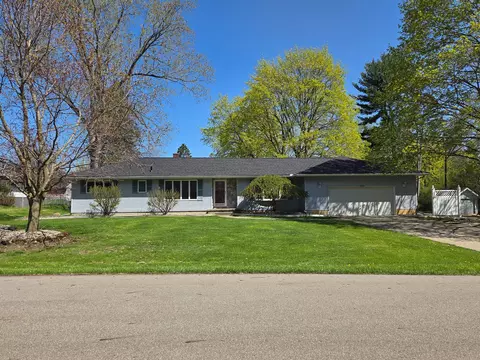 1498 Strathmoor Ln, Summit, MI 49203