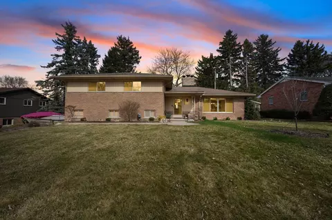 38442 Jonathan St, Clinton Township, MI 48036