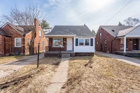 11456 Wayburn St, Detroit, MI 48224