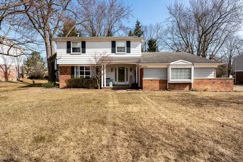 29184 Hemlock Crt Ct, Farmington Hills, MI 48336