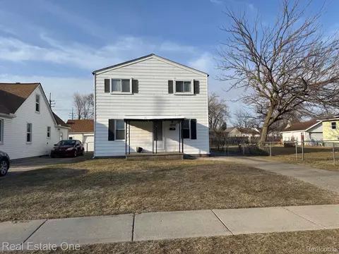 12415 Sarsfield Ave, Warren, MI 48089