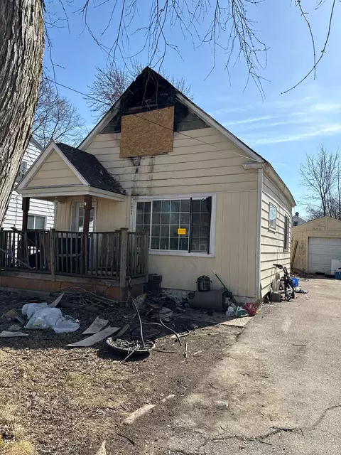 1244 Norton St, Burton, MI 48529