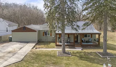 4840 Jamm Rd, Orion, MI 48359