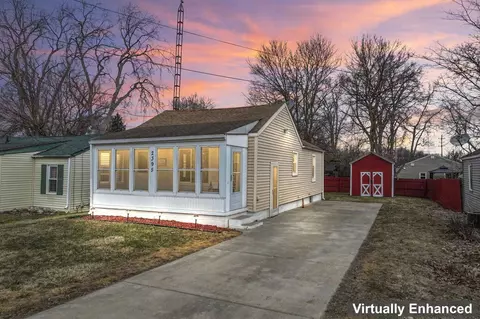 2395 E Bergin Ave, Burton, MI 48529