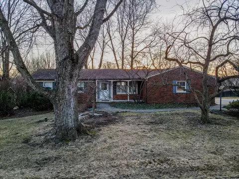 64549 Limerick Ln, Washington, MI 48095