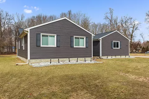 44020 Harris Rd, Sumpter, MI 48111