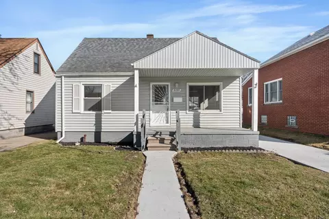 8293 Ford Ave, Warren, MI 48089