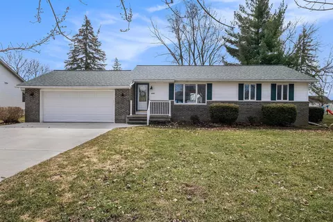 6040 E Hill Rd, Grand Blanc, MI 48439