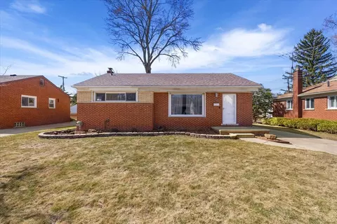9435 Gillman St, Livonia, MI 48150