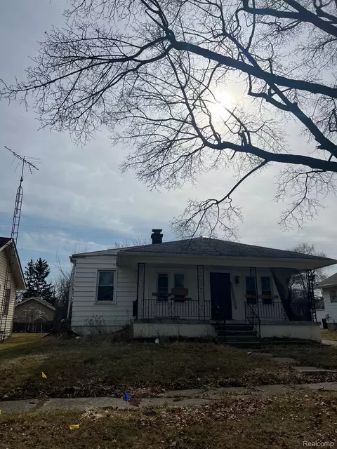 2001 Raskob St, Flint, MI 48504