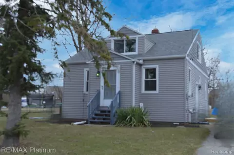 3322 Frederick St, Grand Blanc, MI 48439