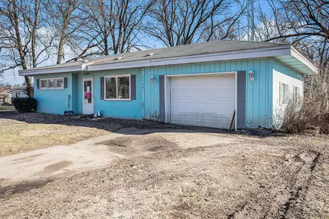 3759 Burtch Rd, Lakeport, MI 48059
