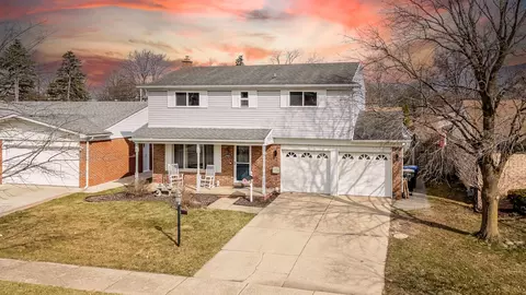 39830 Edmundton Dr, Canton, MI 48187