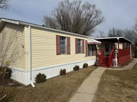10 Superior Trl, Swartz Creek, MI 48473