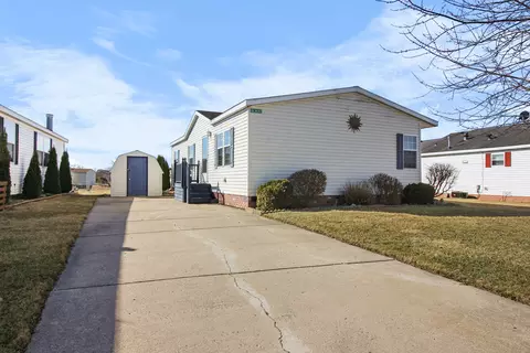 3830 Davids Lndg, Raisinville, MI 48161