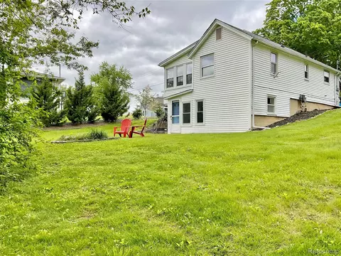 432 Market St, Walled Lake, MI 48390