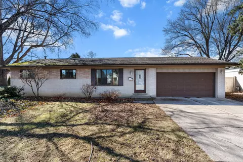 12146 Monsbrook Dr, Sterling Heights, MI 48312
