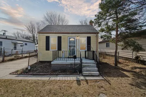 19794 Vermander Ave, Clinton Township, MI 48035