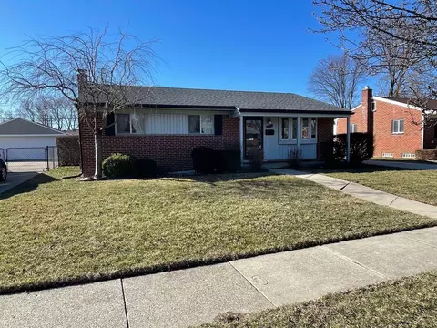 2150 Winston Dr, Sterling Heights, MI 48310