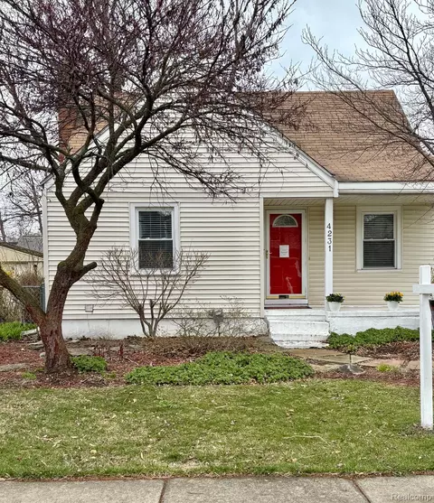 4231 Thomas Ave, Berkley, MI 48072