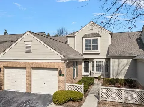 671 Brockmoor Ln, Bloomfield, MI 48304