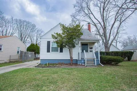 24395 Columbus Ave, Warren, MI 48089