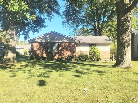 18790 Lathers St, Livonia, MI 48152