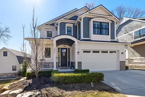 821 Spring Dr, Northville, MI 48167