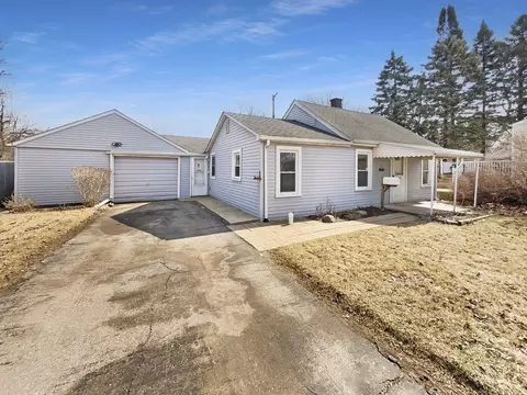 5309 Williams St, Wayne, MI 48184