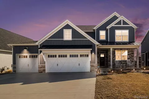 4334 Rolling Meadow Ln, Pittsfield, MI 48197