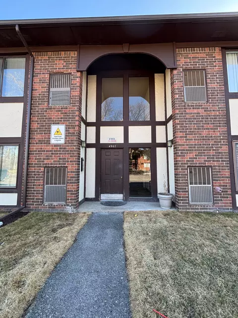 4961 E 10 Mile Rd #8, Warren, MI 48091