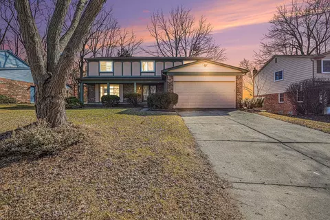 3095 Rolling Green Cir S, Rochester Hills, MI 48309