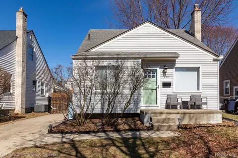 2011 Kalama Ave, Royal Oak, MI 48067