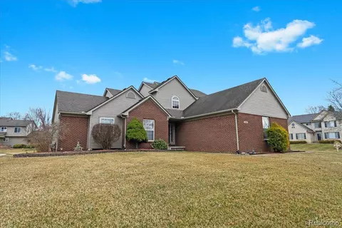 25607 Buckingham, Lyon, MI 48178