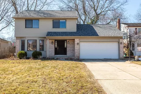 37611 Streamview Dr, Sterling Heights, MI 48312