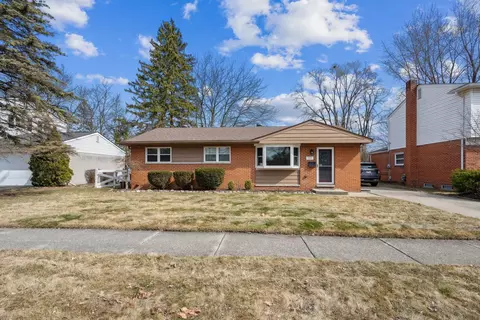 11232 Russell Ave, Plymouth, MI 48170