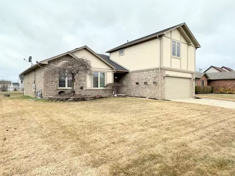 54795 Bradshaw Dr, New Baltimore, MI 48047