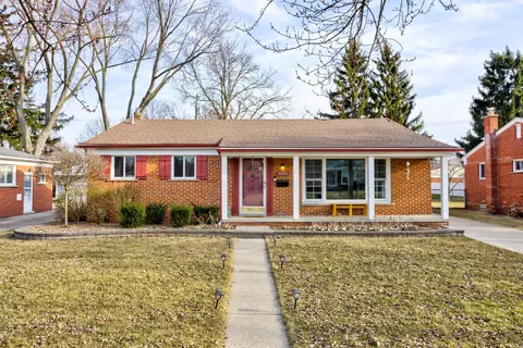 9062 Shannon Dr, Sterling Heights, MI 48314