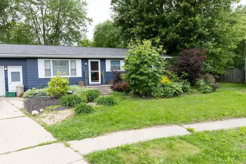 608 Hixon, Vassar, MI 48768
