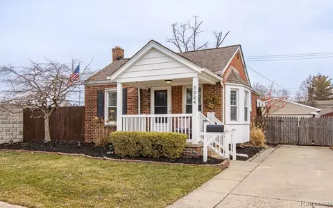 3324 Oakshire Ave, Berkley, MI 48072