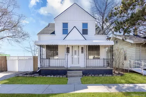 8316 Rivard Ave, Warren, MI 48089