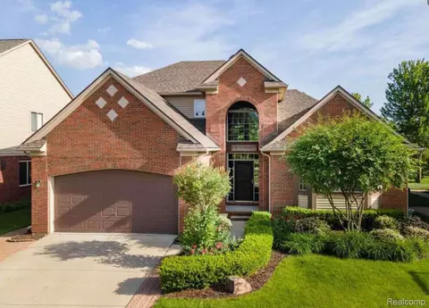 6768 Haymarket, Shelby Township, MI 48317