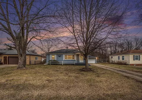 2158 Crane St, Waterford, MI 48329