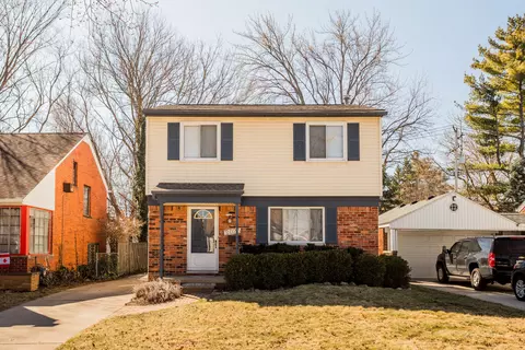 2023 Hampton St, Grosse Pointe Woods, MI 48236
