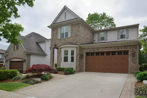 220 S Castell Ave, Rochester, MI 48307